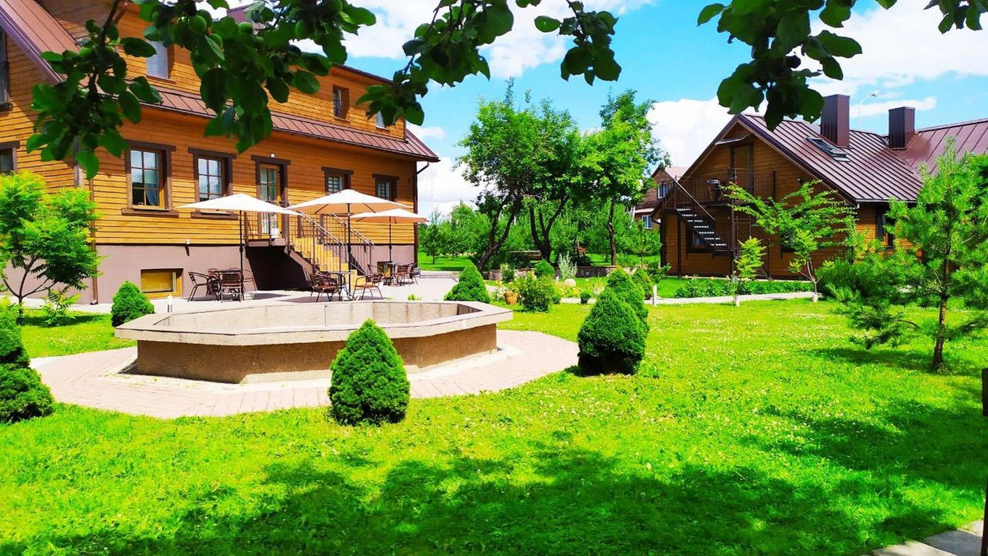 "Trakaitis" Nameliai Hotel ภายนอก รูปภาพ